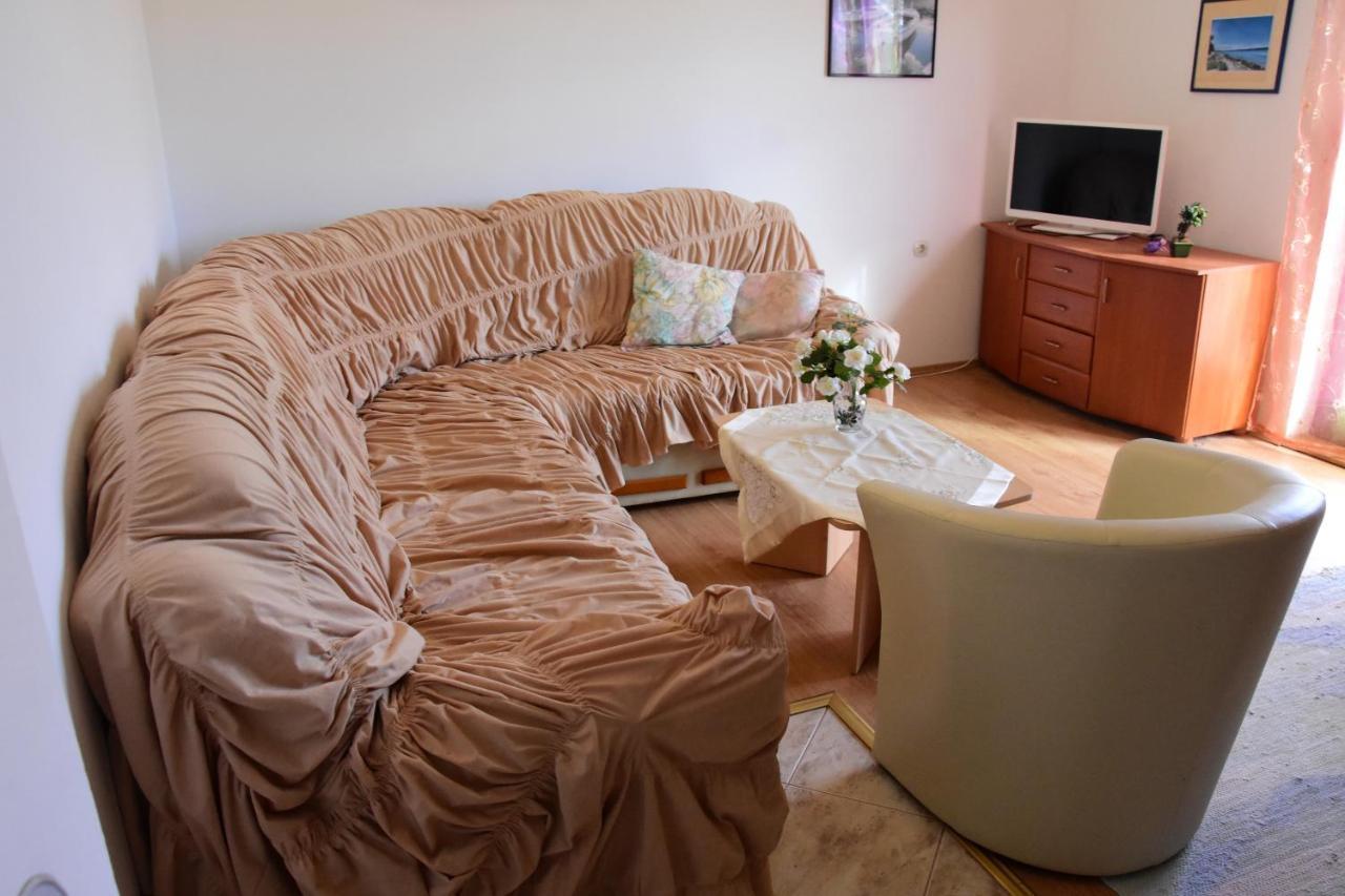 Apartments Zana Вир Екстер'єр фото