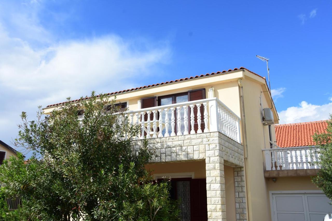 Apartments Zana Вир Екстер'єр фото