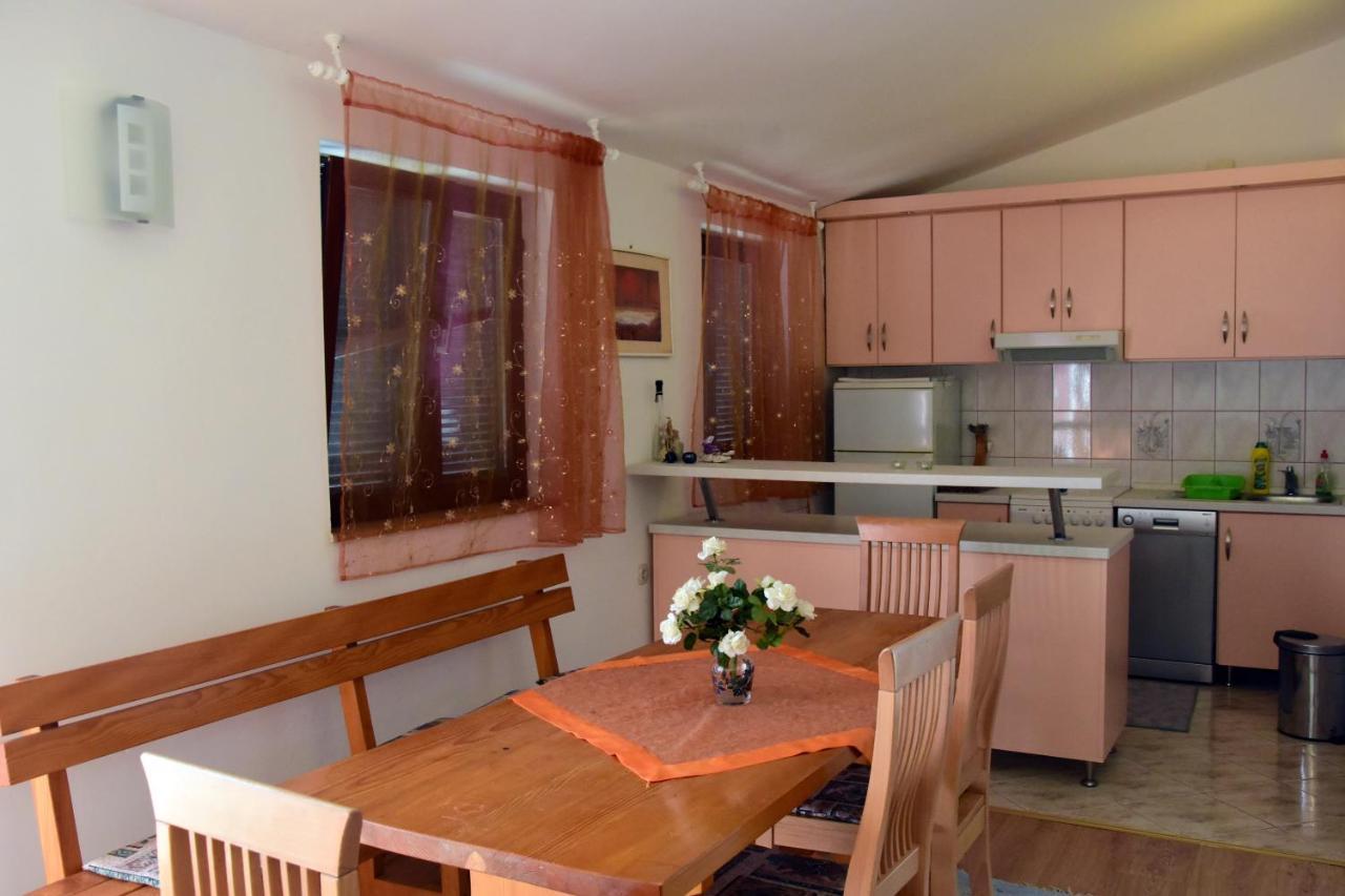 Apartments Zana Вир Екстер'єр фото